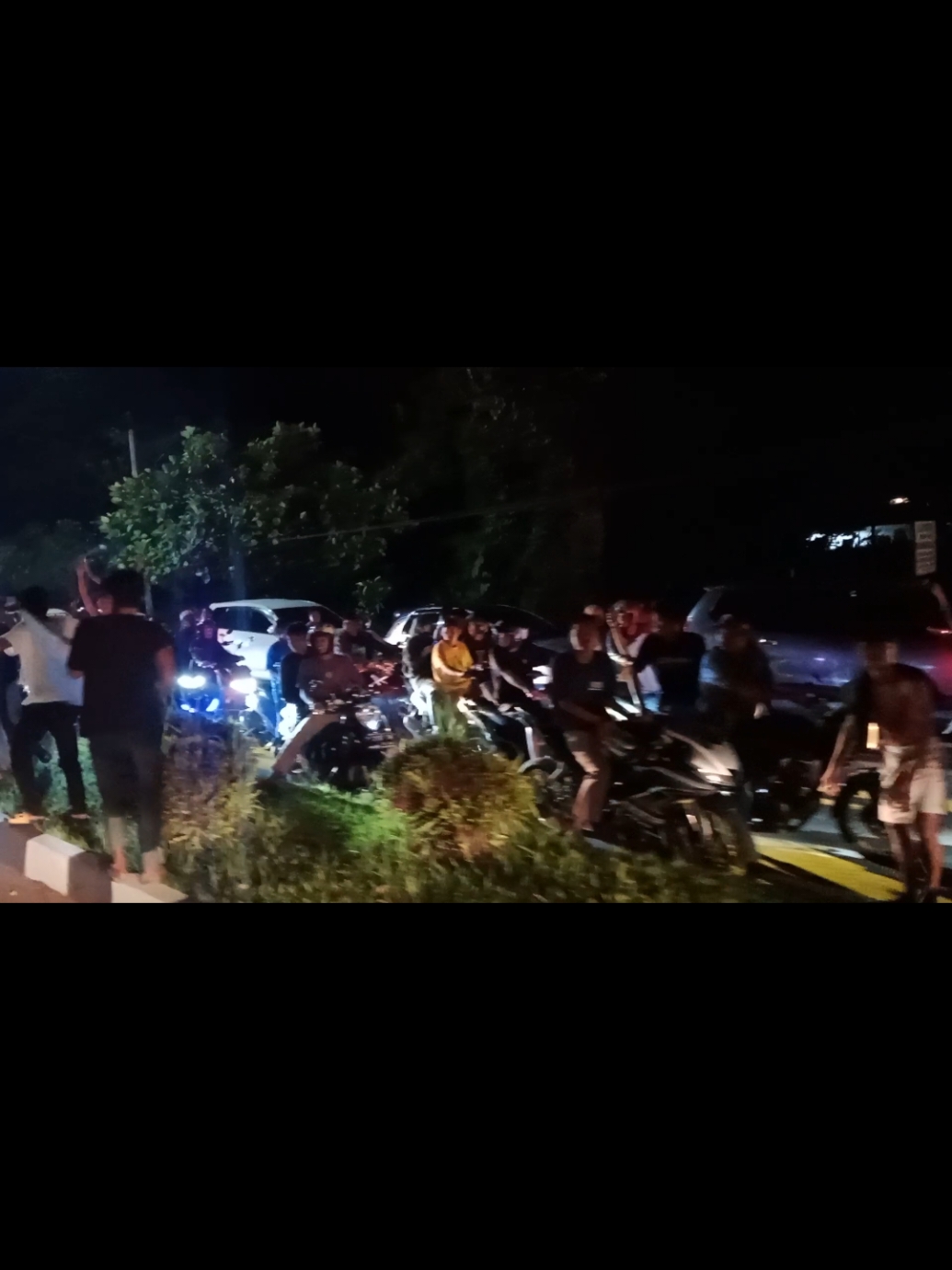 #FiturSuaraTikTok  hasil pilkada luwu timur ibas puspa win 11-0 di semua kecamatan makasih masyarakat biasa kita menang #27nov2024  #luwutimur  #ibaspuspa  #winner  #bupatiluwutimur 