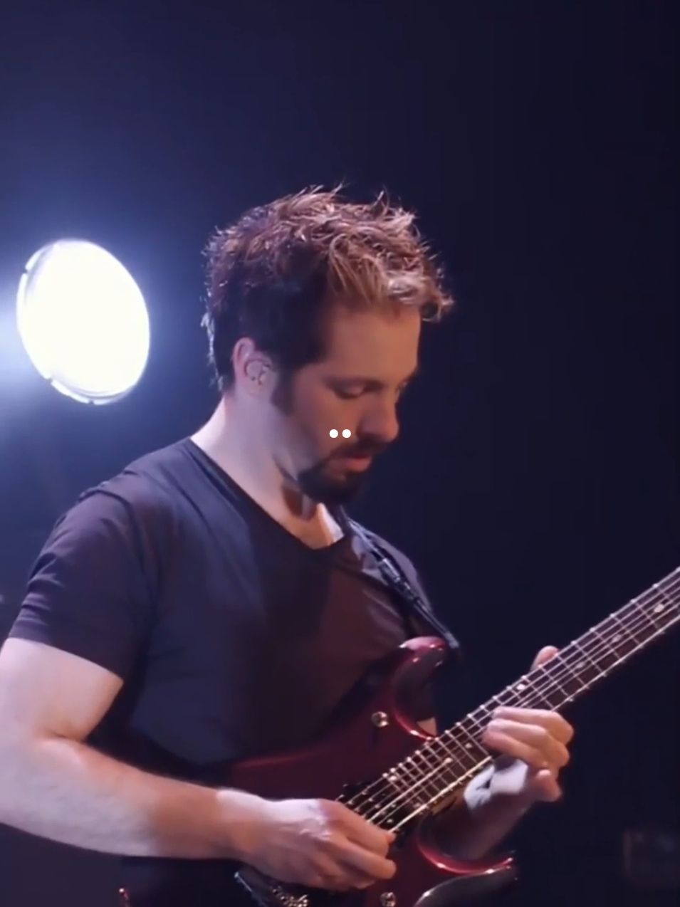 John Petrucci - Hollow Years - Solo - Live at Budokan #dreamtheater #johnpetrucci #japon #rock #livemusic #livemusician #budokan #musicman #guitar #mikeportnoy #concerto #jordanrudess  #guitarm #liverock #piano #rockmusic #tik_tok 