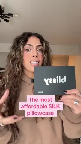 @Blissy Brand silk pillowcases are a GAMECHANGER for your hair and skin!✨⭐️ theyre on sale right now for black friday and cyber monday! #blissy #blissypillowcase #silkpillowcase #silkpillowcases #hairhealth #hairtips #hairtok #skincare #skincaretips #haircare #HairCareTips #tiktokshopcybermonday #tiktokshopblackfriday 
