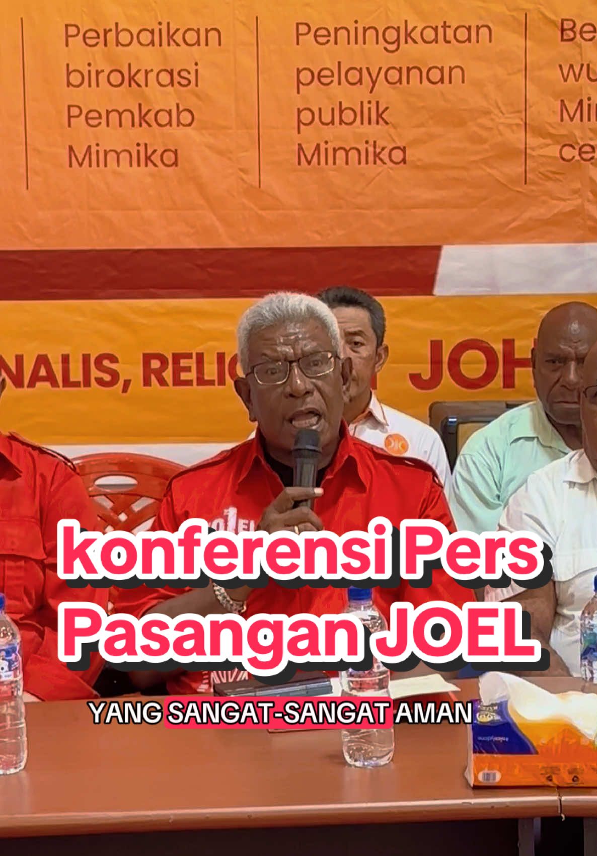 Breaking News !  Berdasarkan hasil pemantauan perhitungan suara yang didapatkan dari hasil C1 yang masuk, pasangan Joel berada di posisi sangat Aman, Johannes Rettob menyampaikan bahwa kami dalam posisi yang sangat-sangat aman jadi kami himbau untuk masyarakat tetap tenang dan jangan terprovokasi.  #papuatiktok #pasanganjoel #mimika #papuatengah #pilkadamimika2024 #joel #menang #bupatidanwakilbupatimimika2024 