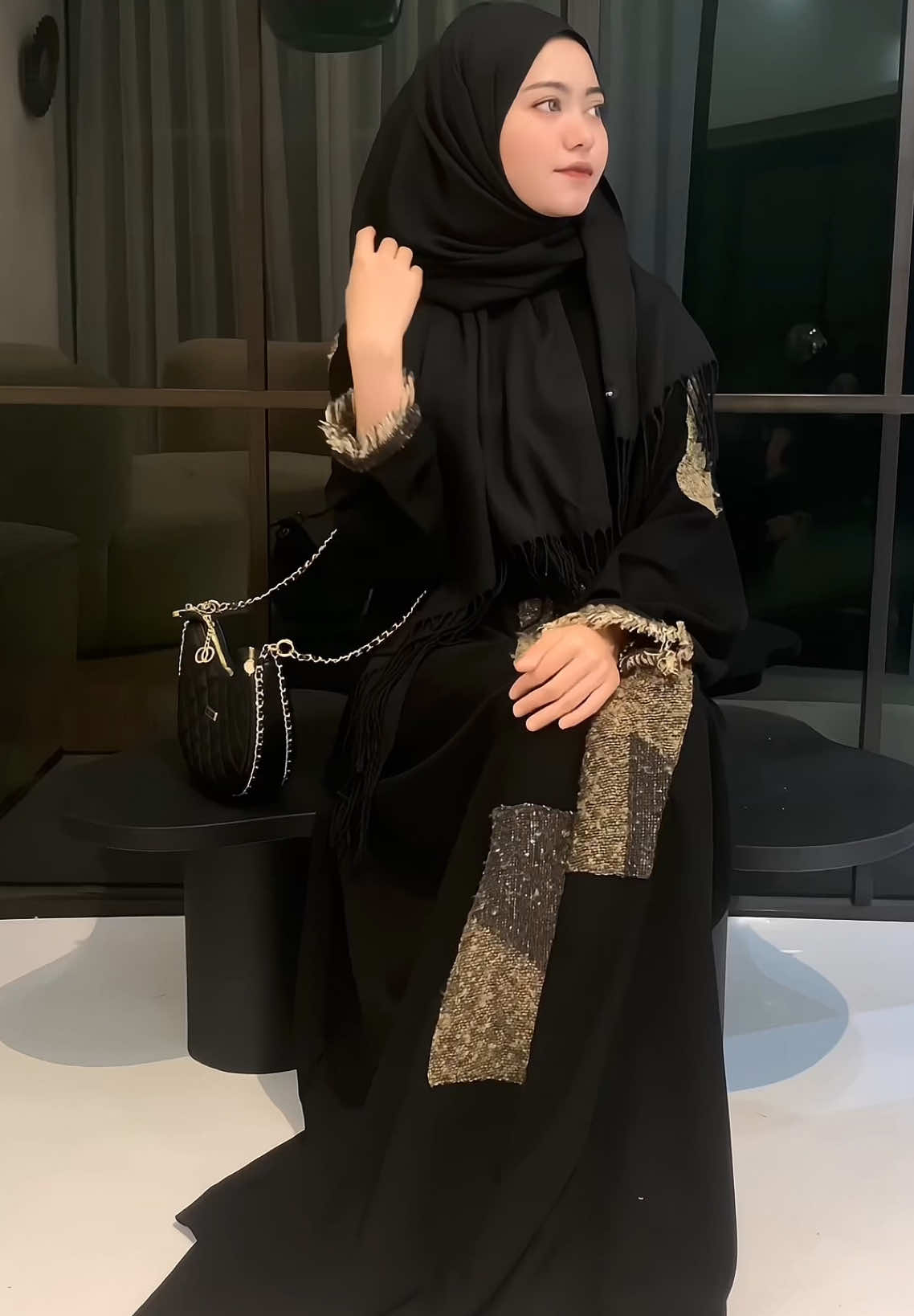 abaya erloka warna black🥰 by@UMIRASTYLE #thumirastyle #umirastyle #muslimahfashion 