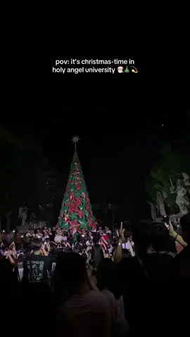 It’s that time of the year again! The HAU Christmas Tree Lighting Ceremony will always be a sight to see.🎄💫💞  #HAU #Angelites #hauambassadors #hausa #christmas #christmastreelighting  Edited by Sung Hee Kim