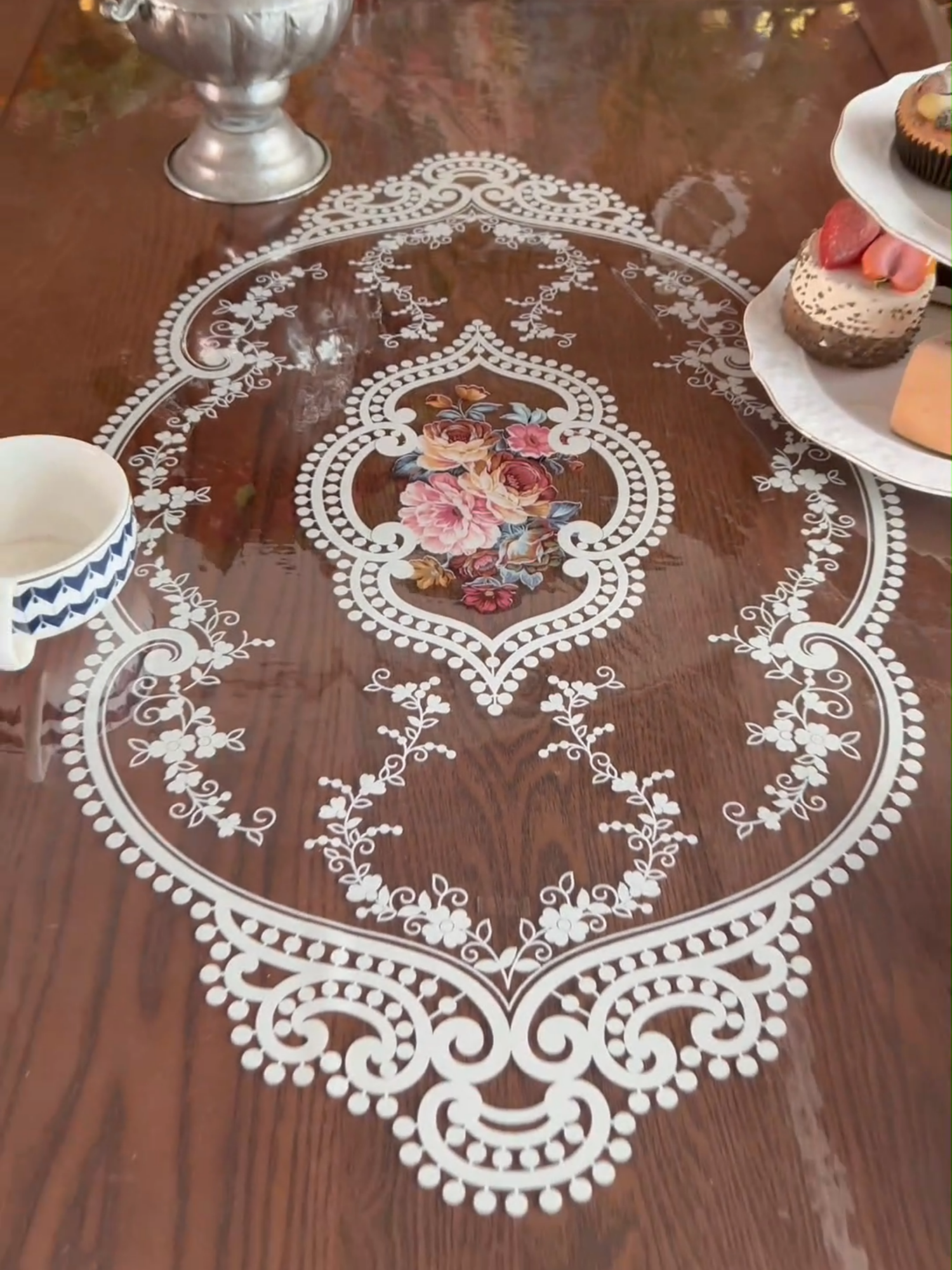 PVC lace printed tablecloth, embellish quality and elegance for life, let the desktop bloom unique charm! #homedecor #oilproof #pvctablecloth