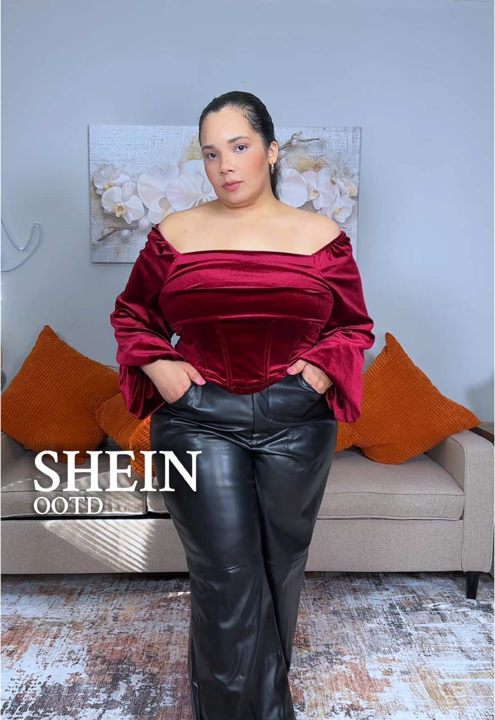 This velvet corset top and faux leather pants combo is the perfect mix of classy and edgy. 💃✨ Would you rock this look?” #sheinootd #sheincurve #curvyfashion 