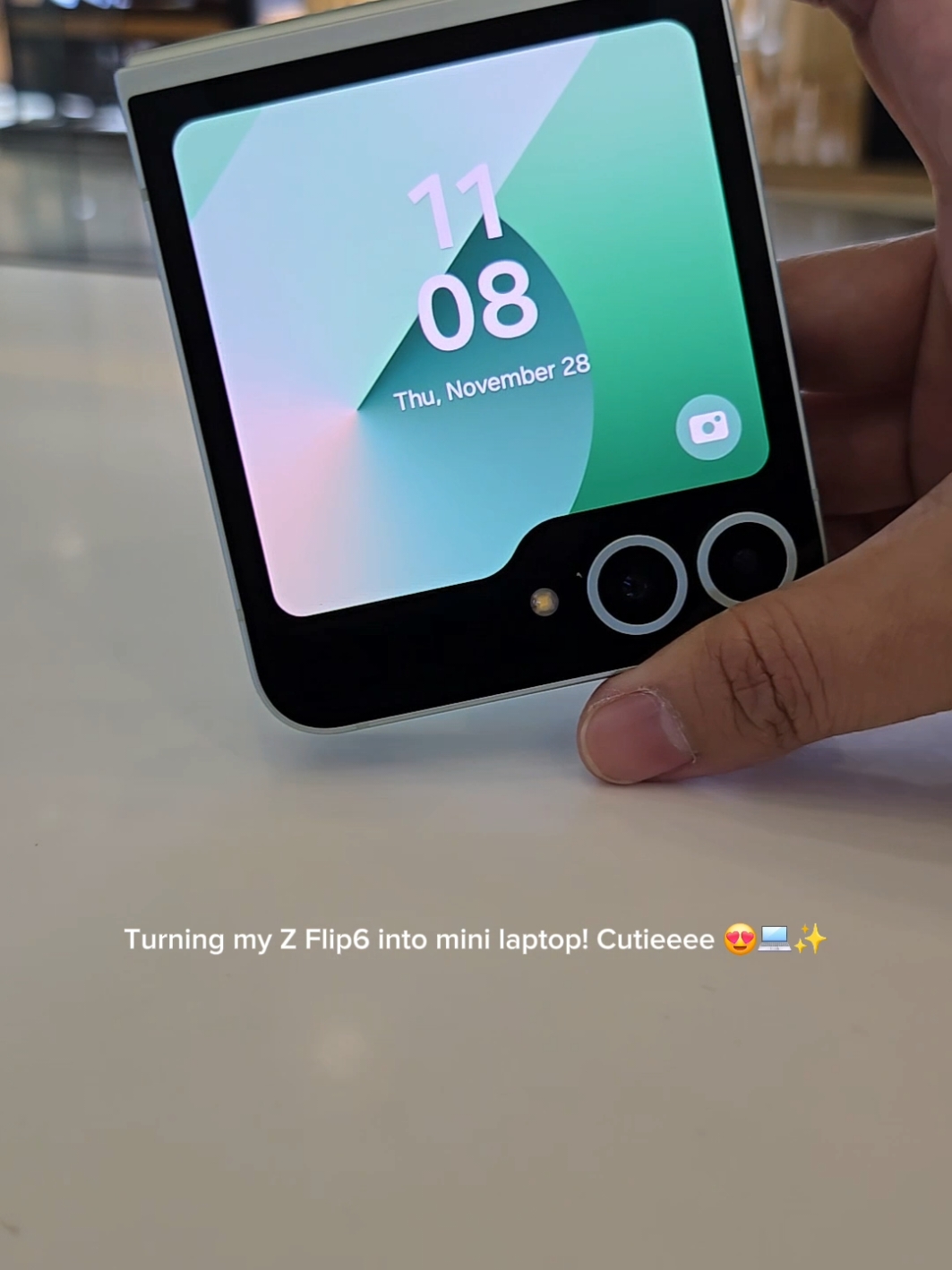 Galaxy Z Flip6 📱✨️ #fyp #galaxyzflip6 #galaxyai #smartphone #trendingnow 