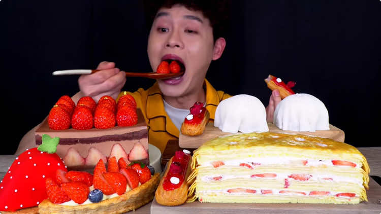 Strawberry Dessert Strawberry Cake Mochi MukBang! #asmr #asmrvideo #mukbang #bonggil #mukbangbonggil #asmrsegments #food #asmrfood #foodblogger #koreanfood #foodchallenge #eatwithbonggil #tiktokfood #foodvideo #foryou #fyp #foryoupage #fypシ゚viral #explore #yummy 