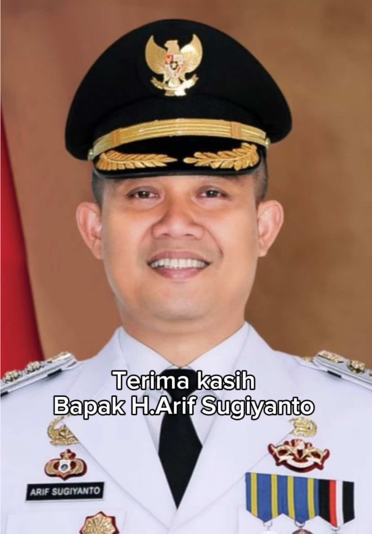 Terimakasih Bapak @Arif Sugiyanto 🙏🏻 #fyp #bupatikebumen #arifsugiyanto #kebumen #kebumenkeren #kebumensemarak #alunalunpancasila #mendoan #mendoankebumen #kapalmendoan #kebumenberiman #fypツ #2024 #viral #trending #pemilu2024 #arifrista #masukberanda 