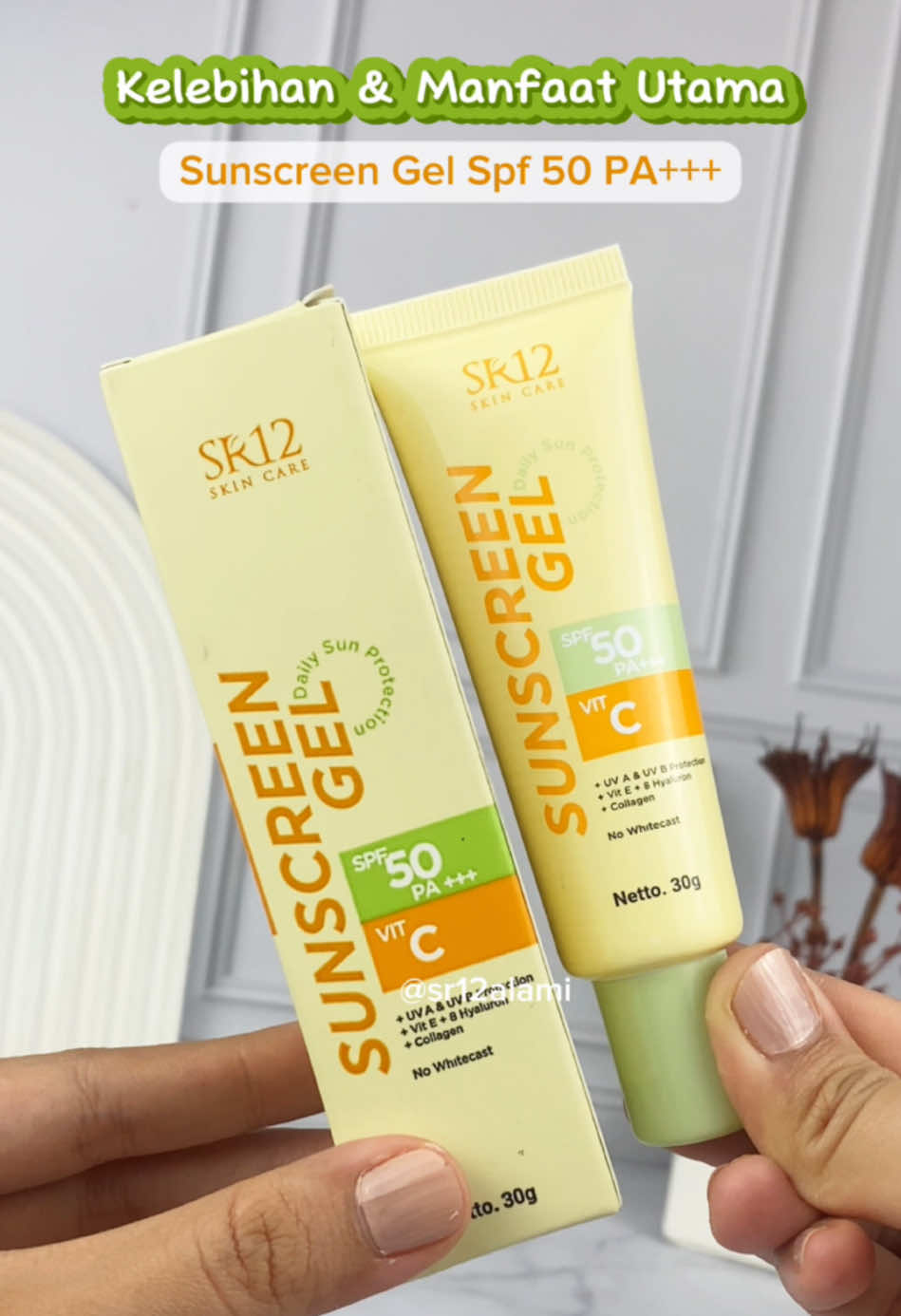 Rekomendasi Sunscreen spf50 yang ringan waterbased formula 🥰🥰 #sunscreengelsr12 #rekomendasi #sunscreen #waterbased #spf50pa➕➕➕ #ringan #nowhitecast #tabirsurya #chemicalsunscreen 