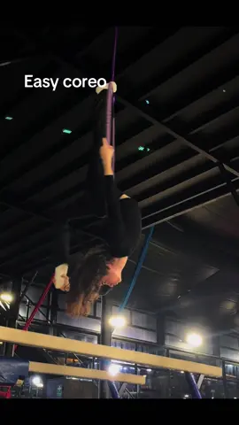 🧘‍♀️  #aerialhoop #aerial #hoop #circus #aerialhooptricks #lyra 