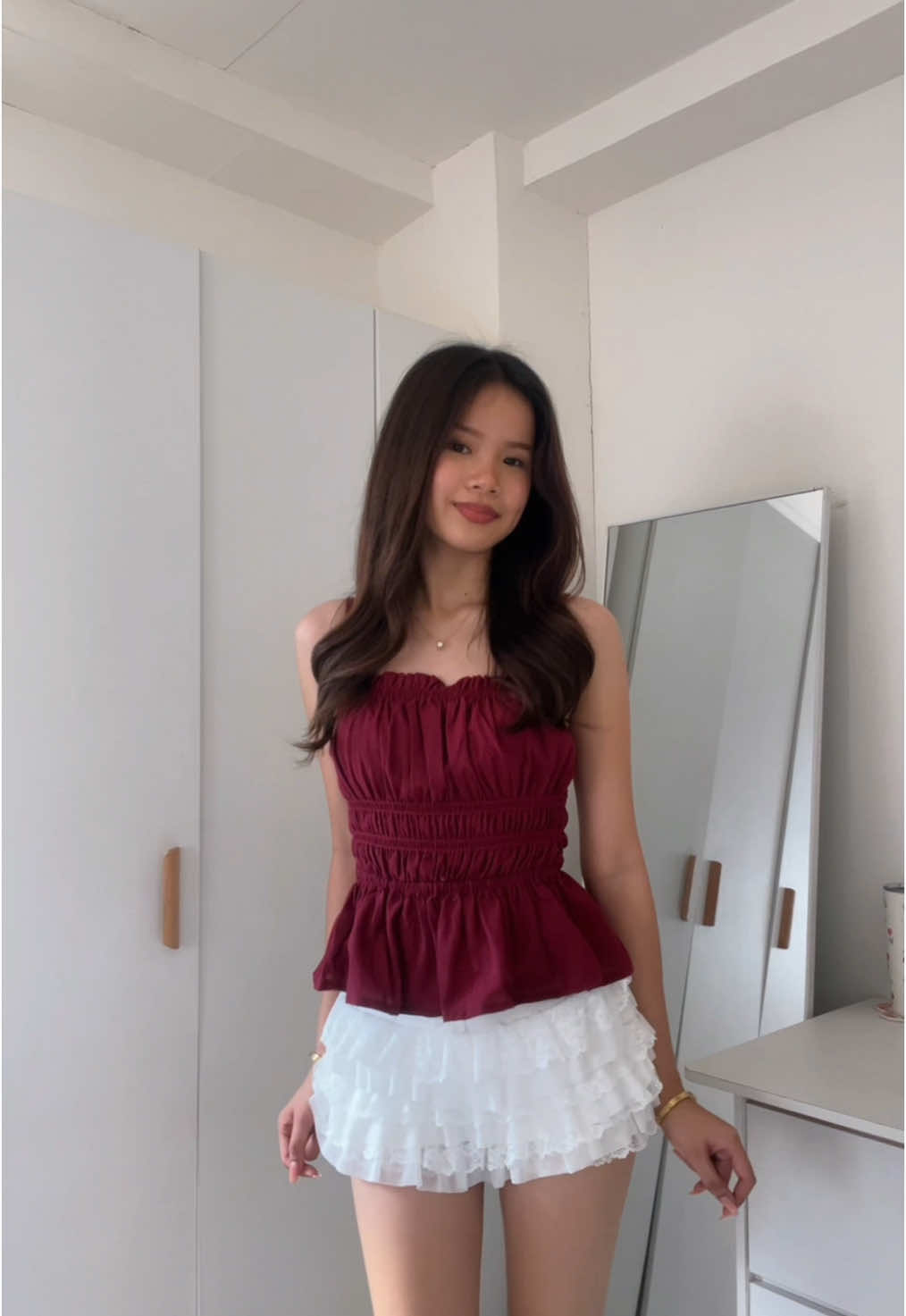 its TIMEEEE!! 🎄🎁🎅🏻 #holidayszn #christmasoutfit #outfitinspo #fashion #clariceeeann 