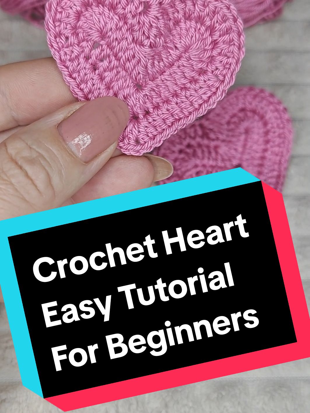 Do you like this tutorial? #crochetheart #crochettutorial #crochetproject #crochetart #easycrochet 