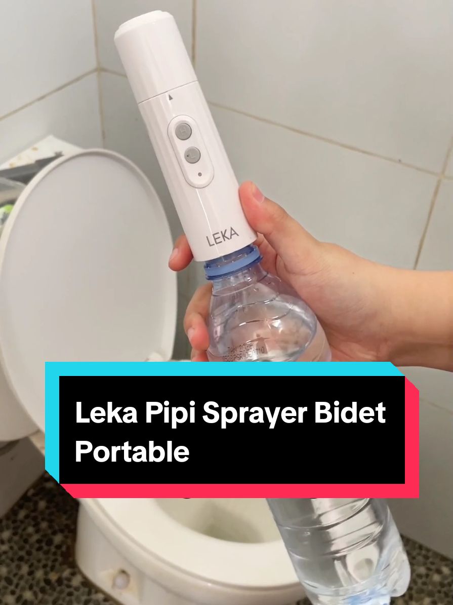 yang suka travelling, alat cebok portable dari leka ini wajib kalian punya  #Bidetportable  #PipiSprayer  #LEKA  #lekapipisprayer  #alatcebokportable 