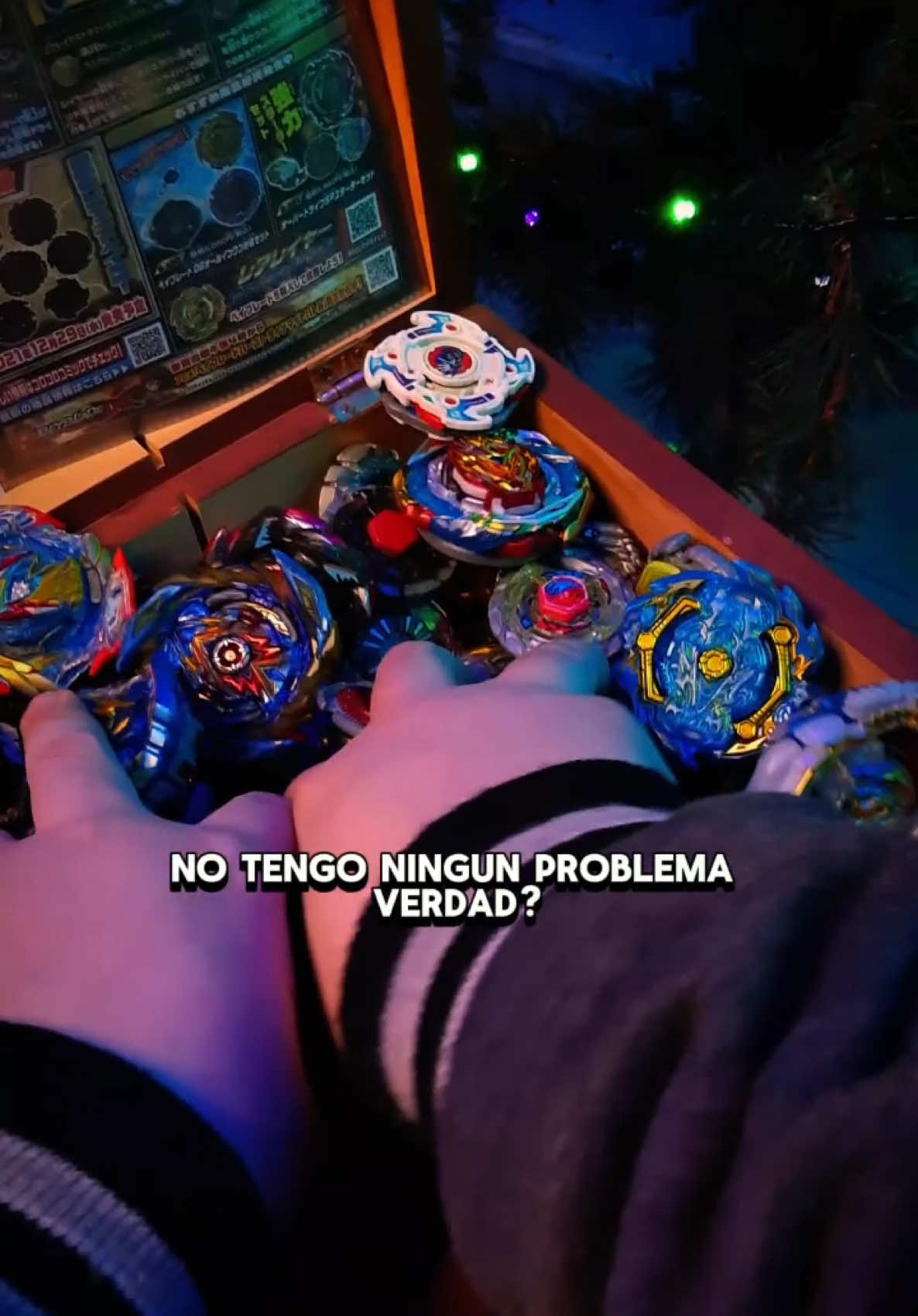 ¡No es un problema, es un HOBBY! 😎 #gracioso #fyp #beybladex #beyblade #christmas 