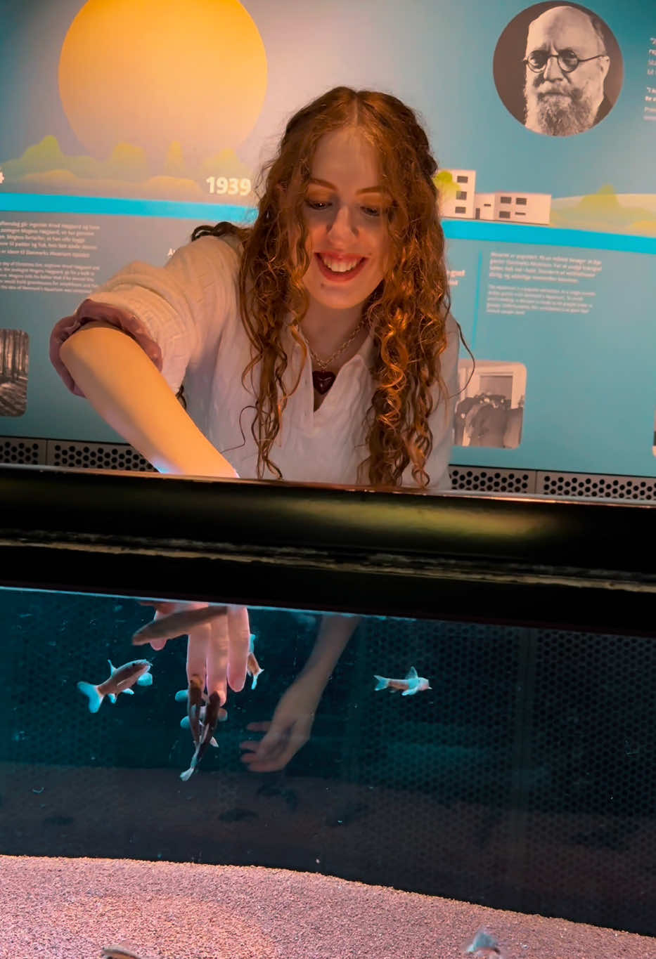 Meet the fascinating doctor fish 🐟, also known as Garra rufa! These little aquatic wonders are famous for their unique habit of gently nibbling away dead skin, leaving your feet smooth and refreshed. Native to warm waters in the Middle East, they’re nature’s most unexpected spa treatment! 🌊✨ Would you wanna try it? 🤭 #DoctorFish #GarraRufa #NaturalSpa #SkinCareRoutine #UniqueExperience #FishTherapy #AquaticLife #EcoFriendlyBeauty #UnderwaterWorld #Wholesome #funnyvideo #CuteVideo 