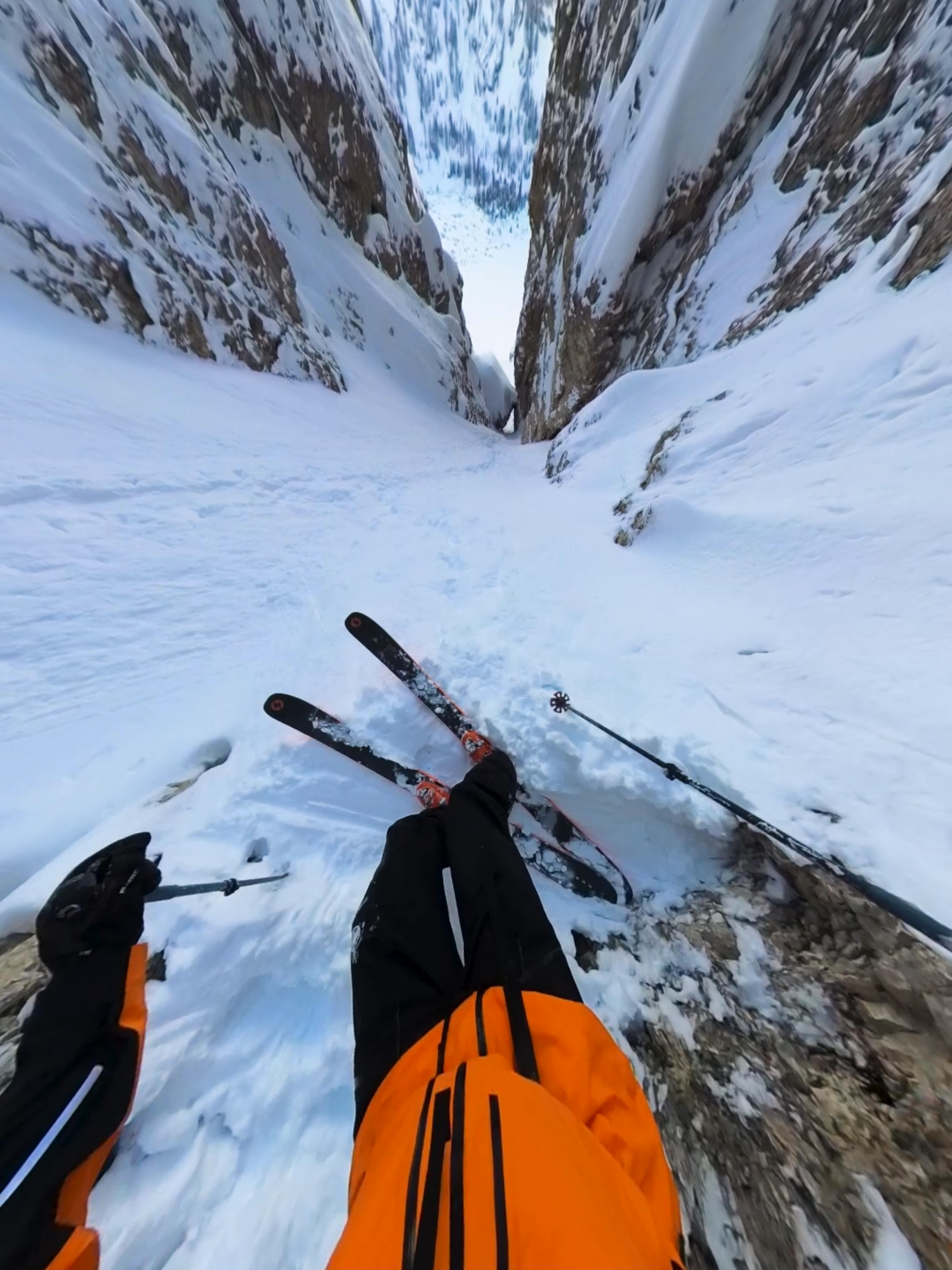 It doesn't get much steeper than this 😱 #skiing#skitok#skiingtiktok#mammut#freeride