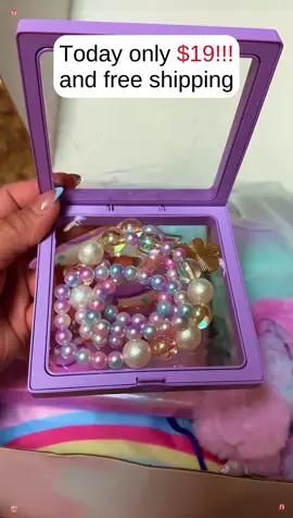 This unicorn gift set is perfect for little girls #unicorn #unicorns #unicorngiftset #kidsgifts #kidsgiftideas #giftsforgirls #giftsforlittlekids #christmasgiftideas #christmasgiftsforkids #christmasgiftsforgirls #tiktokshopholidayhaul #tiktokshopblackfriday #tiktokshopcybermonday #falldealsforyou #cozycountdown #girlmom #girlmoms 