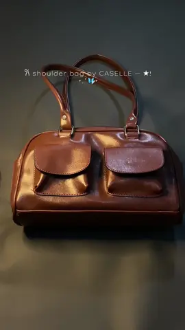 cakep bgt ni tas, dipake keliatan kecil padahal isinya bisa muat banyak #taswanita #shoulderbag #inspirasifashion 