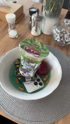Tary natáčí “Plním nesmyslné úkoly fanoušků” 🤣🤣 #TarySweets #tarydrink @Tary Sweets @tarydrink.cz #RebelTary 