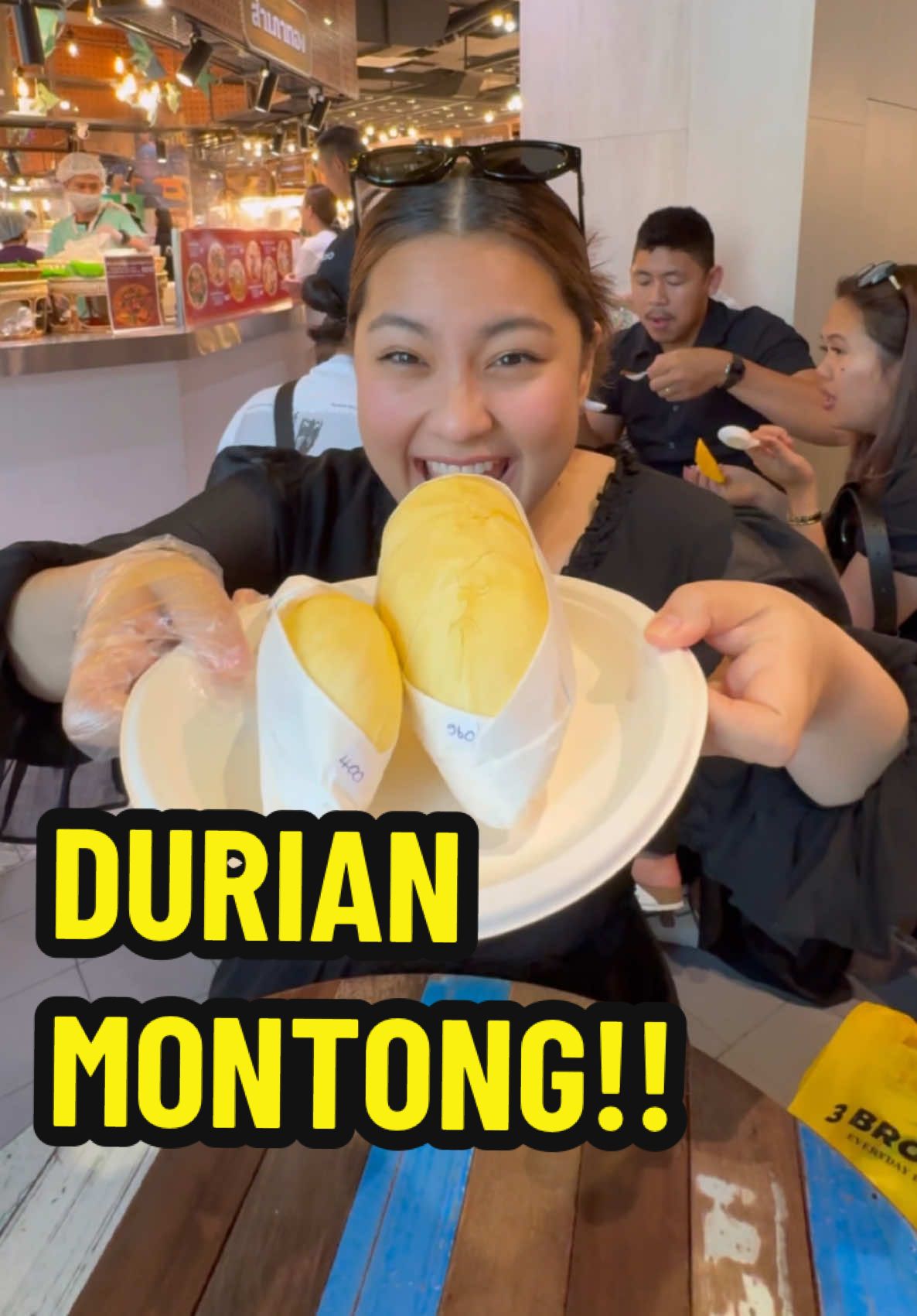 durian kita sedap lagi la ek! #mukbang #durian #montong #thailand #viral 