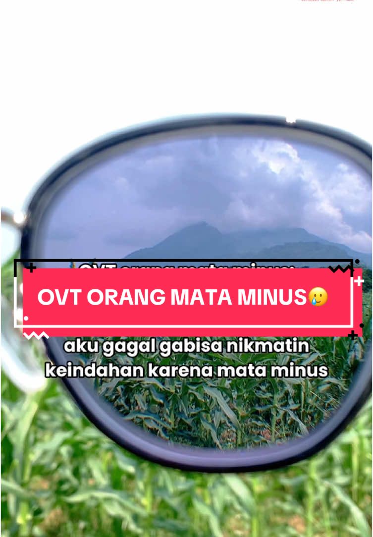 Mata minus relate? Maka dari itu, kalau Minxoo liburan, barang utama dan wajib gaboleh telat dibawa adalah kacamata. Biar pandangannya gak kayak gini😭 Untuk kalian yang mau order kacamata Ixoora Eyewear Bisa langsung klik link di bio yaa🫶🏻 #mataminus #kacamataminus #kacamataphotocromic #onlyonixooraeyewear #eyehealthwarrior #sahabatcantiknyamata