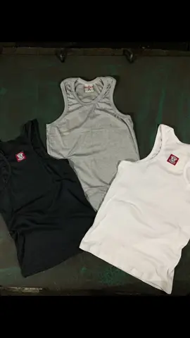 Mabisang Sando ba ang hanap mo?“SEVEN A TANK TOP PREMIUM COTTON” rekta na kayo sakin mga ropa murang mura lang dm molang ako sa fb!! -Cotton -Compy -Fitted fit Small to Xl avail sizes  Black,Gray,White avail color 