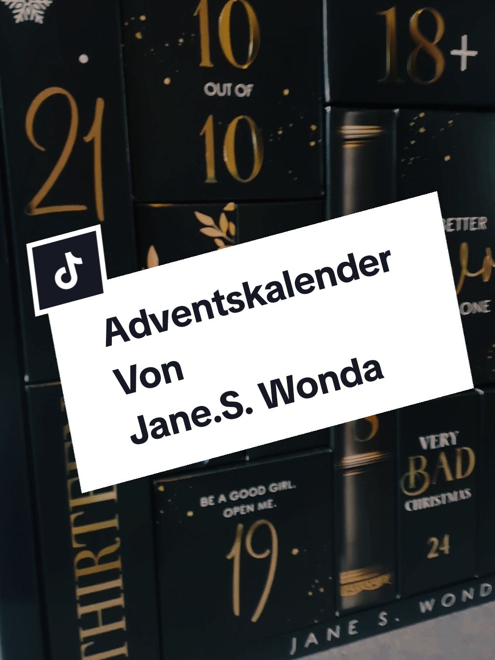 Ich werde jeden Tag ein Türchen mit euch öffnen 😍 Er hat alle Erwartungen übertroffen einfach wunderschön ❤️ @Jane S. Wonda #BookTok #darkromance #jswonda #blackedition #adventcalendar #bookshelf #books