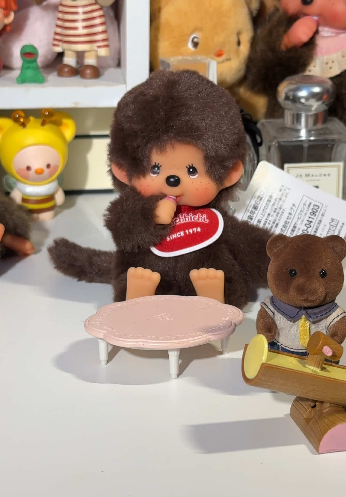 anotha monchhi w little friends 🤥🤞🏻  [ #monchhichi #monchhichidoll #doll #japan #fyp #fypシ゚ ]