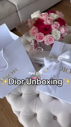 PINK DIOR HANDBAG UNBOXING @Dior #fyp #fypシ #dior #diorama #diorbeauty #unboxing #handbag #handbagtiktok #designer #designtok #luxury #luxurytok #luxurylife #designerbags #handbagunboxing #asmr #asmrunboxing #pink #pinkaesthetic #aesthetic #dioraddict #girlytok #girlyaesthetic 