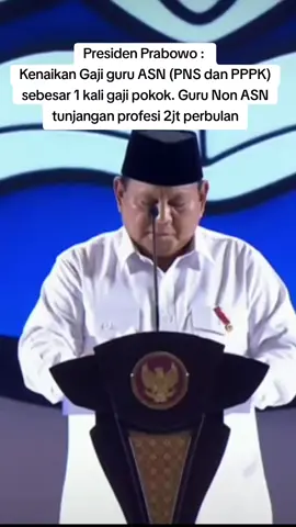 Sambutan Presiden Prabowo di acara puncak peringatan hari guru nasional. Para guru yang hadir serentak gemuruh bersorak mendengar pemerintah akan memainkan gaji ASN sebesar 1kali gaji pokok dan tunjangan profesi guru non ASN sebesar 2 juta perbulan.  #guru #puncakharigurunasional #guruasn #kenaikangajiguru #pppk #p3k #prabowo 