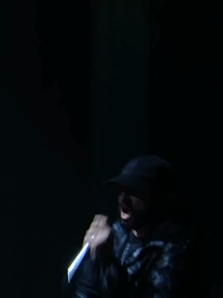 Eminem - Never Love Again  #eminem #withoutme #drdre #liveperformance #mockingbird #foryoupage #festival #concert #song #funny  #fyp #slimshady #rap #hiphop #viral #music #edit #lyrics #foryou