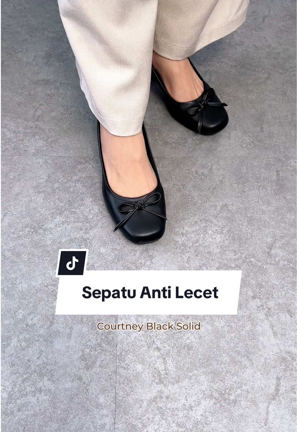 Solusi untuk kamu yang mau pakai heels tapi takut kakinya lecet, mending beli si Courtney aja!🥰👏🏻 #racuntiktok #paydaysale #rekomendasisepatu 