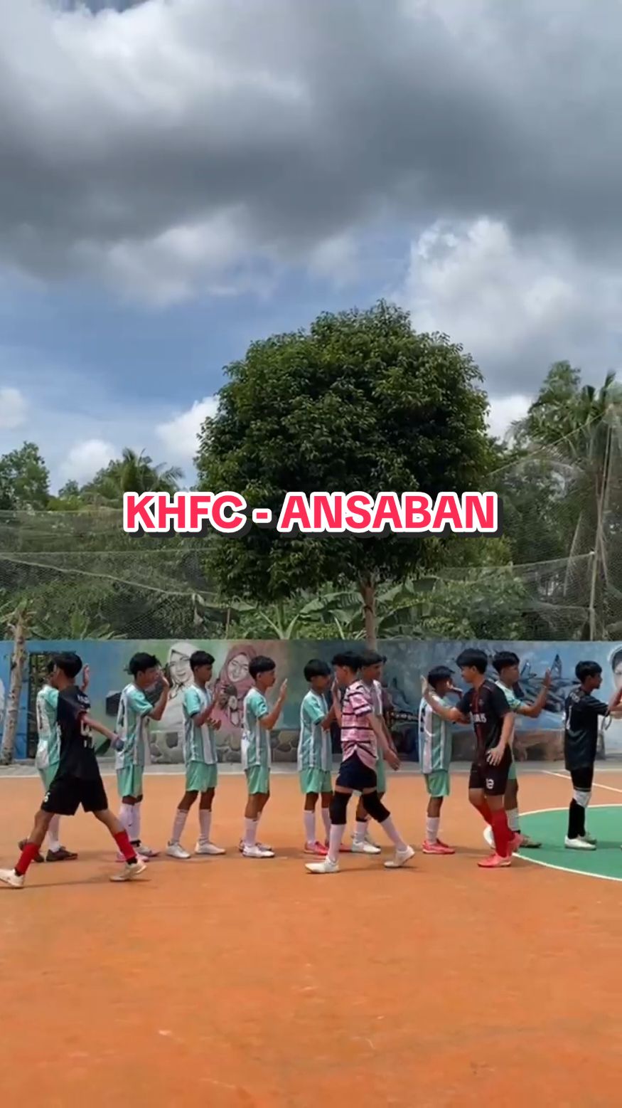 Laga Kampus Hijau FC Versus Ansaban SMAN 1 BANDAR SRIBHAWONO di Genyar Osis SMK BMW Pasir Sakti Lampung Timur.  #semangatmenolakmenyerah #kampushijau #2024 