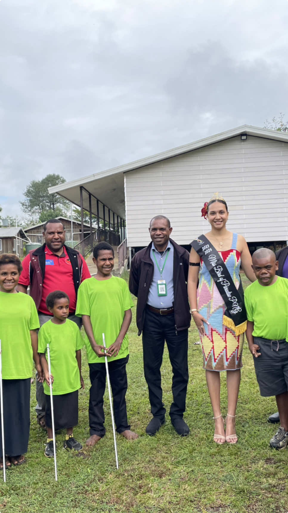 Visit to Mt Zion Inclusive Education Resource Center 🌸✨ Last week Monday I had the privilege of visiting the Mt Zion Inclusive Education Resource Center in Goroka, EHP. It is a Catholic run educational institution for persons with disabilities.  I was also fortunate to have met the  Minister of Community Development, Religion and Youth, Hon.Jason Peter, MP who unbeknownst to me, also showed up at the school for a visit.  One thing I learnt from that visit was that the school employs its former students who’ve graduated and have gone on to securing some form of teaching qualification. The teachers who are teaching the children with special needs, are also persons with disabilities.  For instance, the head teacher that teaches vision impaired students how to read braille is also vision impaired. Imagine that, what a way to promote inclusion!  🥰 #mbop #mboppng #misspng #pngtiktok🇵🇬 #fyp #foryoupage #png #pageantry 