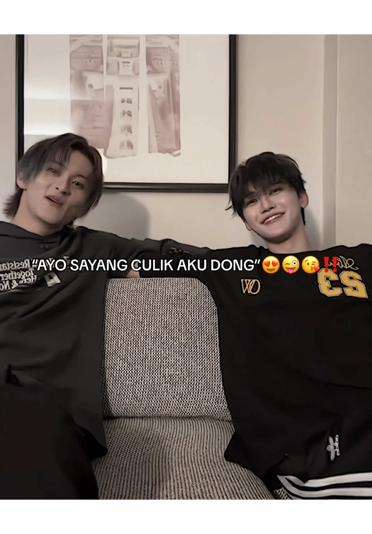 siap meluncuuur 🚲💨!!! #mark #jaemin 