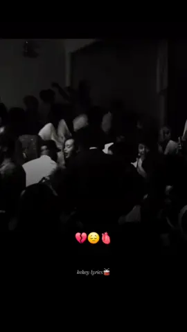 #CapCut waa nacab jaceyl😔#foryoupage #fyp #fypシ #somalitiktok #heeso #blackscreen #muqdisho #viewsproblem #viralvideo #1millionviews #view #axmedbiif #sharmaboy @The Real Queen👸🏻👑 