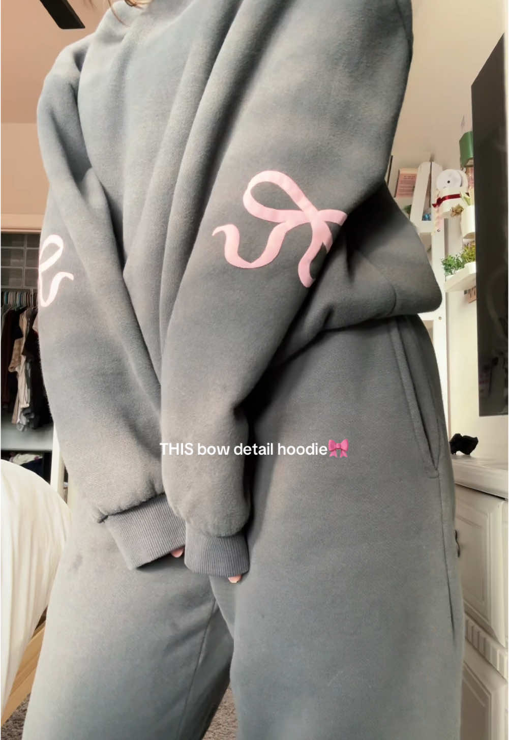 the whole sweatset is too cute (matching sweatpants linked in pinned vid💕)