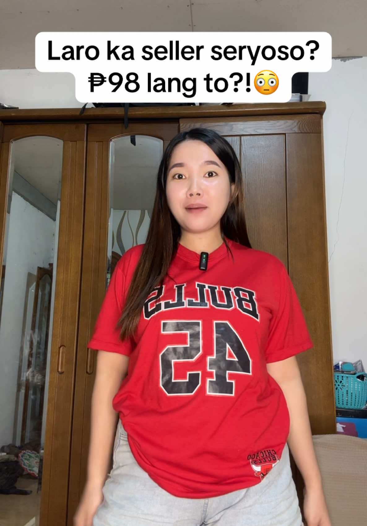 Replying to @Paraiso Laro si seller ginawang ₱98 itong unisex bulls tshirt na dating ₱350 pesos!Grabe swerte mo kung dumaan to sa fyp mo ngayon!😭 #unisexbullstshirt #tshirtformenandwomen #cottontshirt #bullstshirt #menswear #tshirtformen #fypシ゚ #trending 