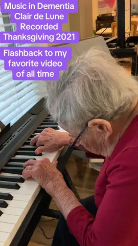 #dementia#alzheimers#clairdelune#goodmemories#elainelebar#thanksgiving