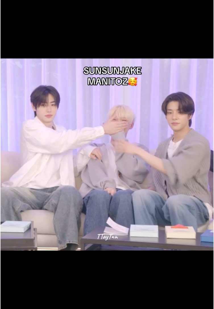 Sunsunjake for winning the Trio of the year!🥹😊💖✨ They can’t separate.🐕🦊🐧 #sunsunjake #manitoz #sunghoon #sunoo #jake #sunjake #sunsun #jakenoo #sungaunoo #enhypen #kpop #viral #ซองซอนู #เจคอู 