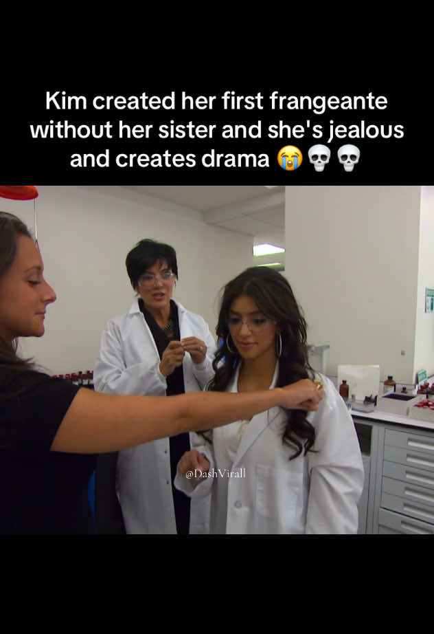 their reaction sends me😭#kimkardashian #khloekardashian #kourtneykardashian #foryou #krisjenner 