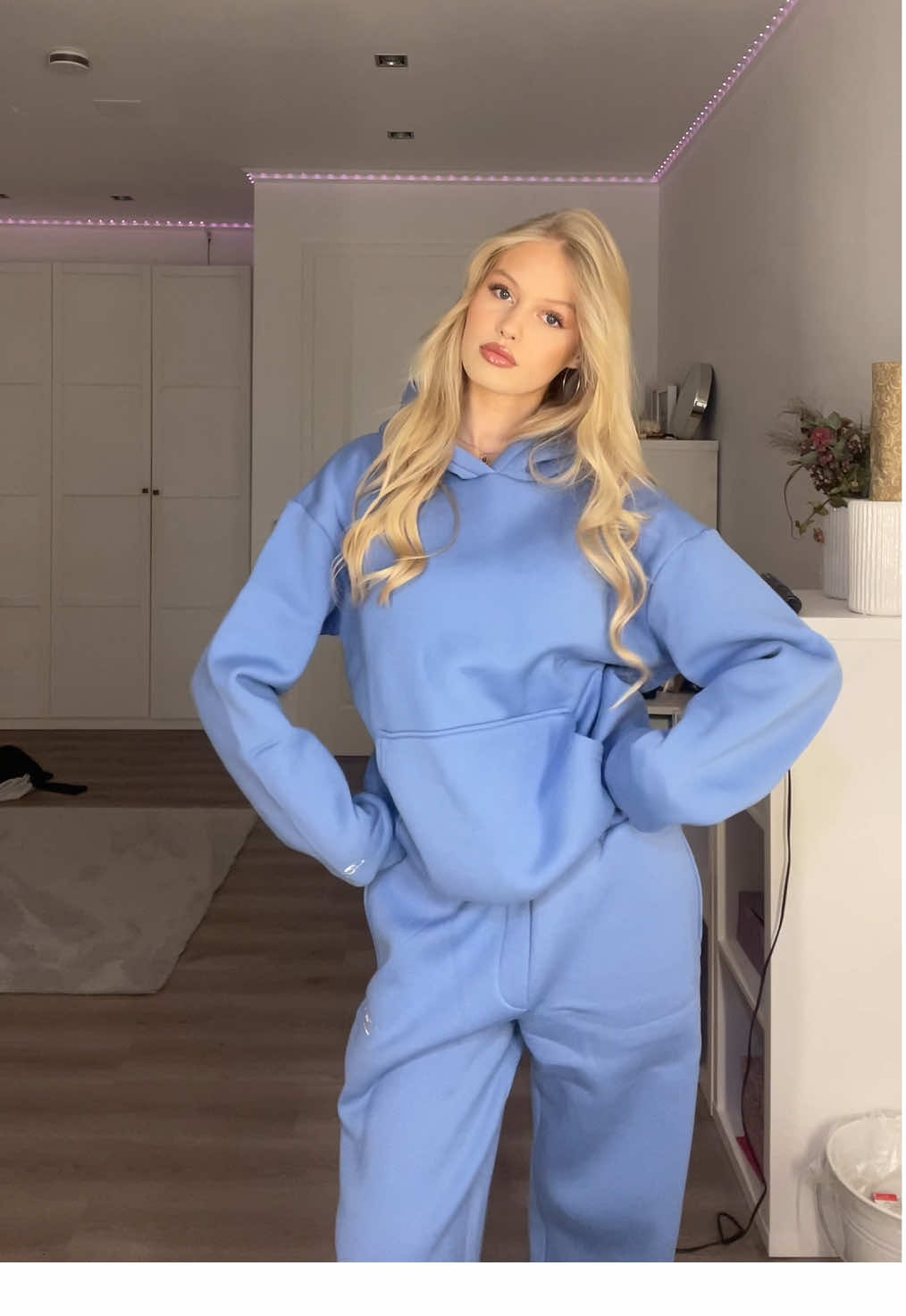 🩵🩵 @cusbclo #makeup #hairstyle #OOTD #outfit #fitcheck #tracksuit 