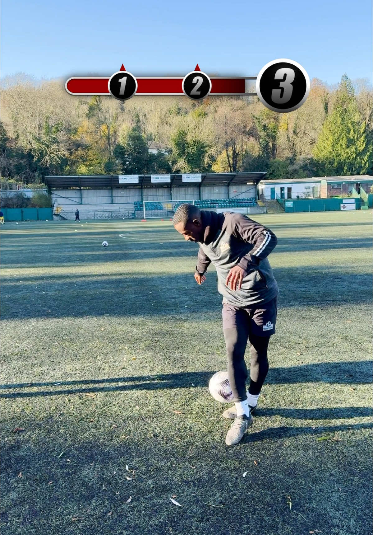 Full tekkers on display in this juggling challenge 🔥 #thestreetzfootball #tekkers #skills #football 
