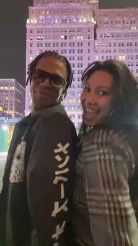 Debarge at 2am after a night out in #newyork .. absolutely 💓 ft NYC star… the trash in the back lol. #debarge #dancer #nyc #nycmodel #modeloffduty #dancers #fyp #90s #80s #pov 