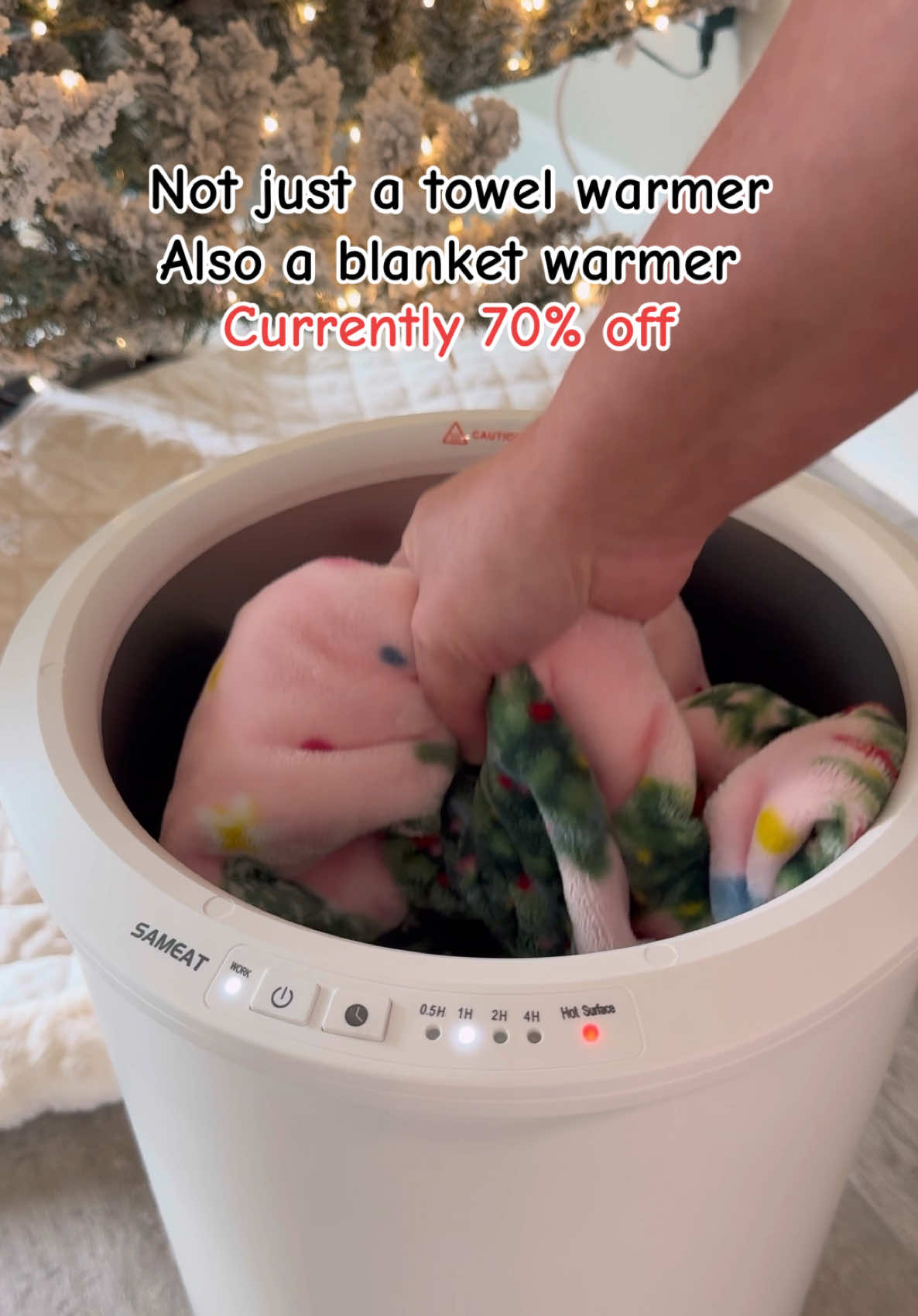 Towel warmer with multiple uses!! •throw a jacket in before going out in the cold •warm up your pajamas before bed •blankets before cuddling up on the couch . . #towelwarmer #christmas #christmasgiftideas 
