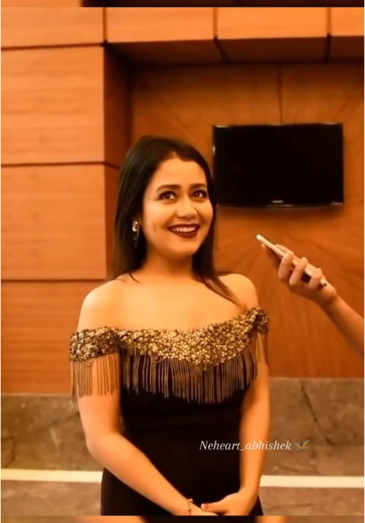 My cutie …!🤎🎶 #nehakakkar #indiantiktok #tik_tok #foruyou #explore #singer #nehakakkarsong #nehakkakkarfans #trendingvideo #trendingvideo #songs #lovely #cutie #fanpage #fangirl #nehakakkarsong #trendingvideo #beautiful