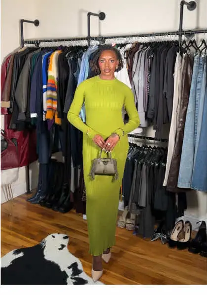 Dress: @NAKD  Jewelery: @En Route Jewelry Store, @Mango  Bag: Thrifted  Sunnies: @LORVAE  #fallootd #nycstyle #fitcheck   
