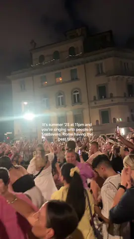 Trastevere lived up to the hype  #trastevere #rome #roma #trastevererome #travel #summer25 #summer24 #Summer #saraperchetiamo #italia #italy #italy🇮🇹 