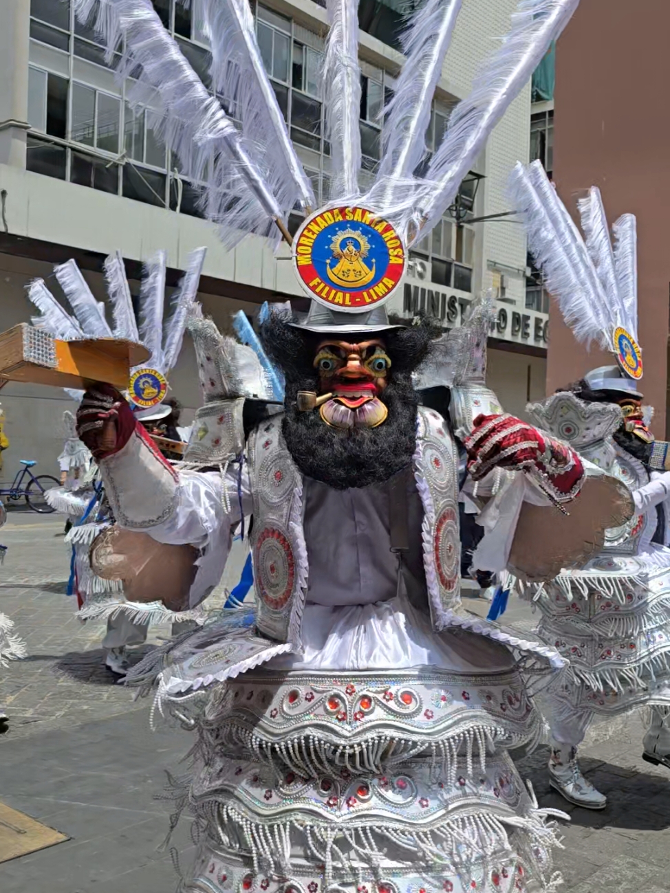 Pasacalle, morenada 🤩🥳😍 #morenada #danza #vesruario #tradicion #cultura #pasacalle #fyp #folklore 