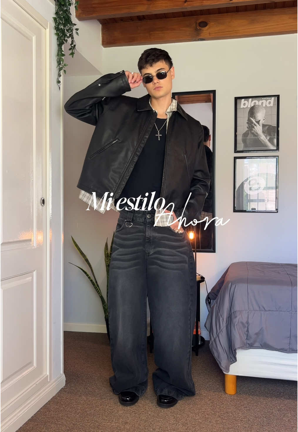 Mi cambio de estilo…  #streetwear #moda #fashiontiktok #menstyle #menoutfit #outfits #outfitideas #outfitinspo #styleinspo #stylechange #OutfitChange #creatorsearchinsights 