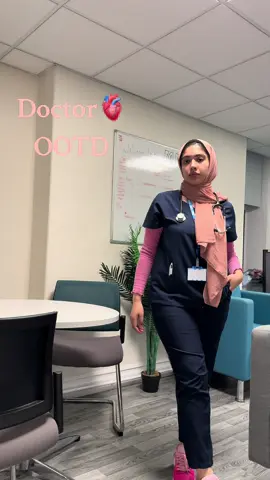 Doctor OOTD #doctor #medicine #residentdoctor #fy1 #medic #OOTD 